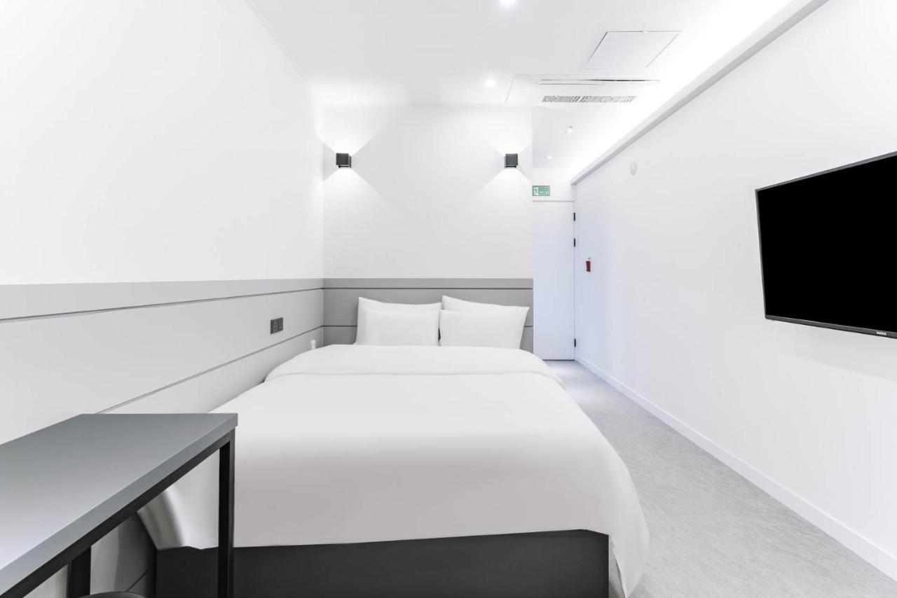 Pyeongtaek Godeok Rich Stay Hotel מראה חיצוני תמונה