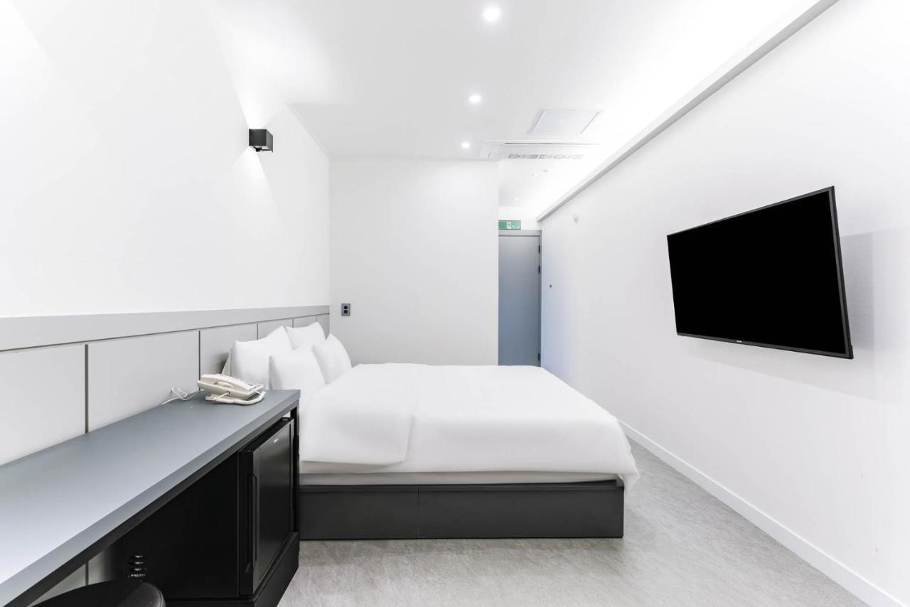 Pyeongtaek Godeok Rich Stay Hotel מראה חיצוני תמונה
