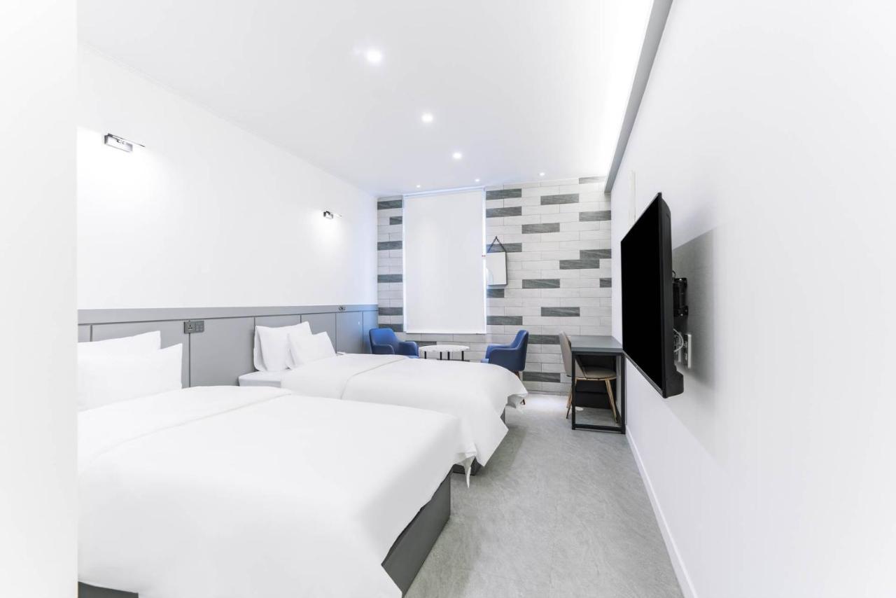 Pyeongtaek Godeok Rich Stay Hotel מראה חיצוני תמונה
