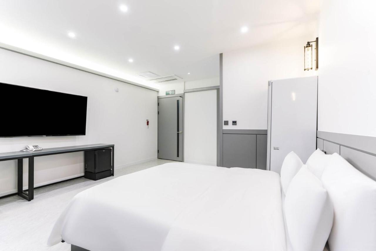 Pyeongtaek Godeok Rich Stay Hotel מראה חיצוני תמונה