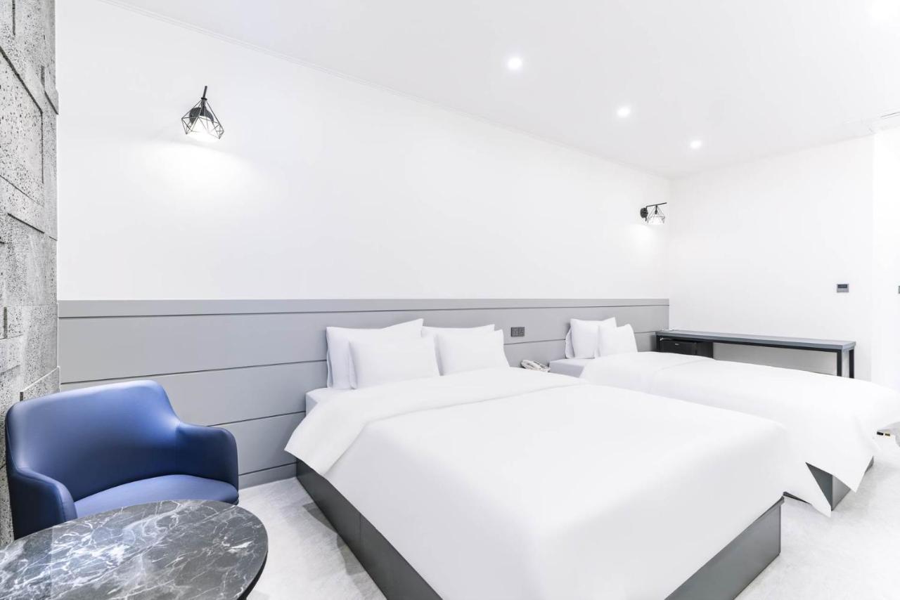 Pyeongtaek Godeok Rich Stay Hotel מראה חיצוני תמונה