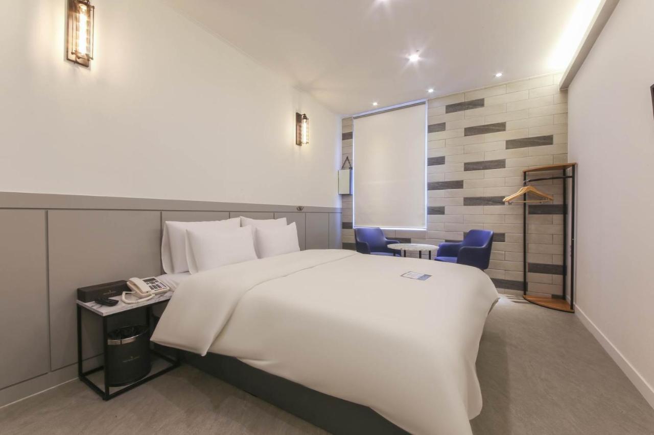 Pyeongtaek Godeok Rich Stay Hotel מראה חיצוני תמונה