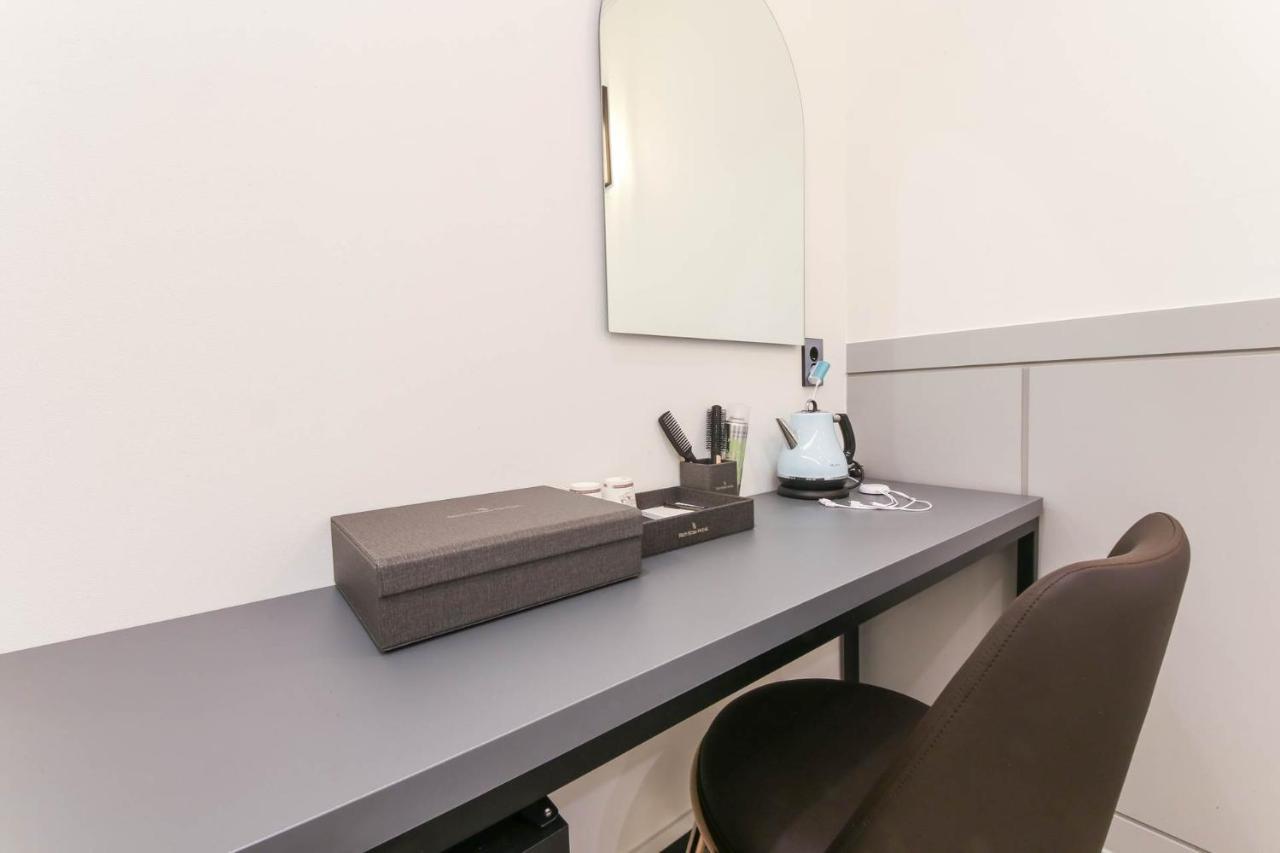 Pyeongtaek Godeok Rich Stay Hotel מראה חיצוני תמונה
