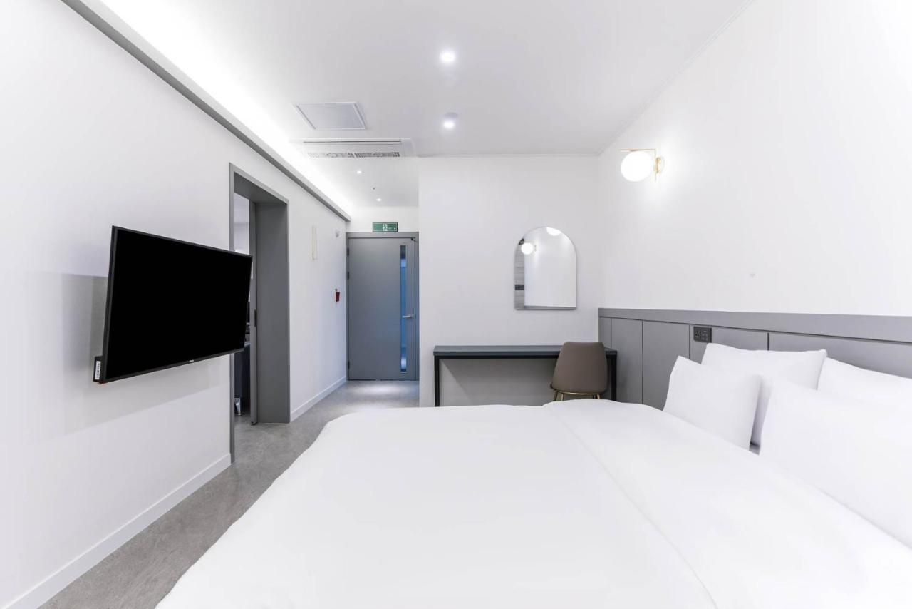 Pyeongtaek Godeok Rich Stay Hotel מראה חיצוני תמונה