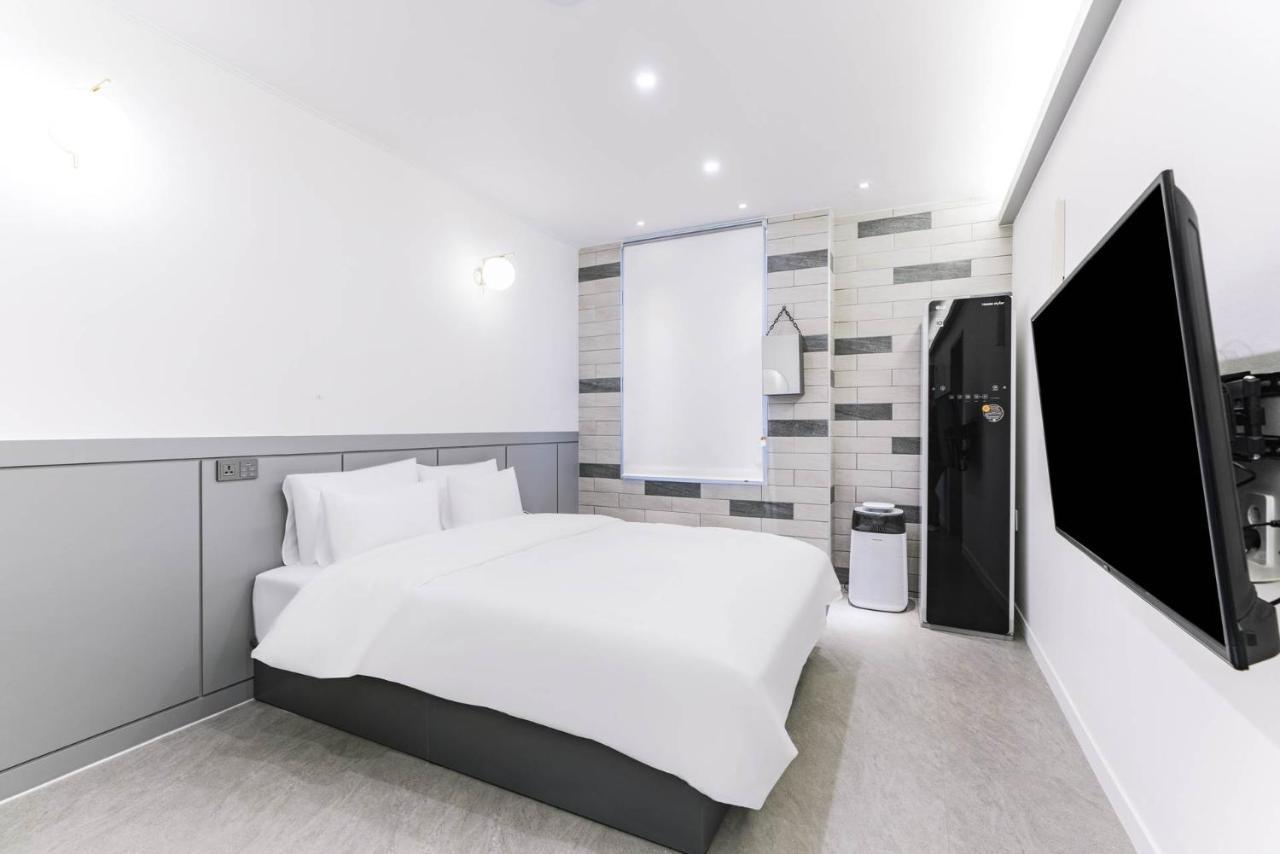 Pyeongtaek Godeok Rich Stay Hotel מראה חיצוני תמונה